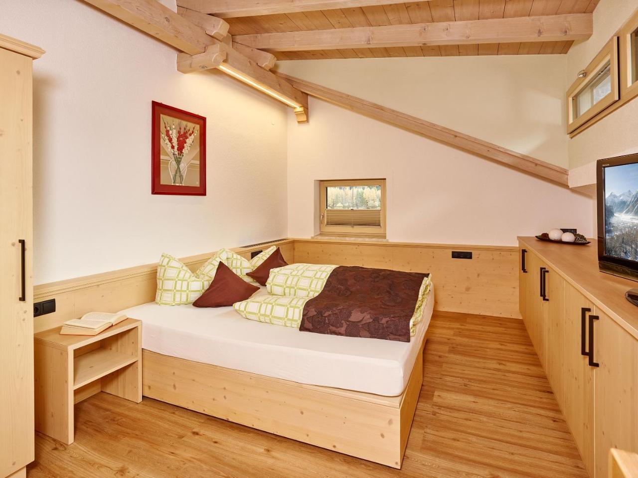 Gaestehaus Renate Längenfeld Extérieur photo